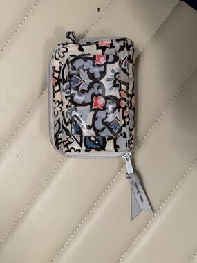 Vera Bradley Floral Zip Card Holder in White, Black, Blue, Coral